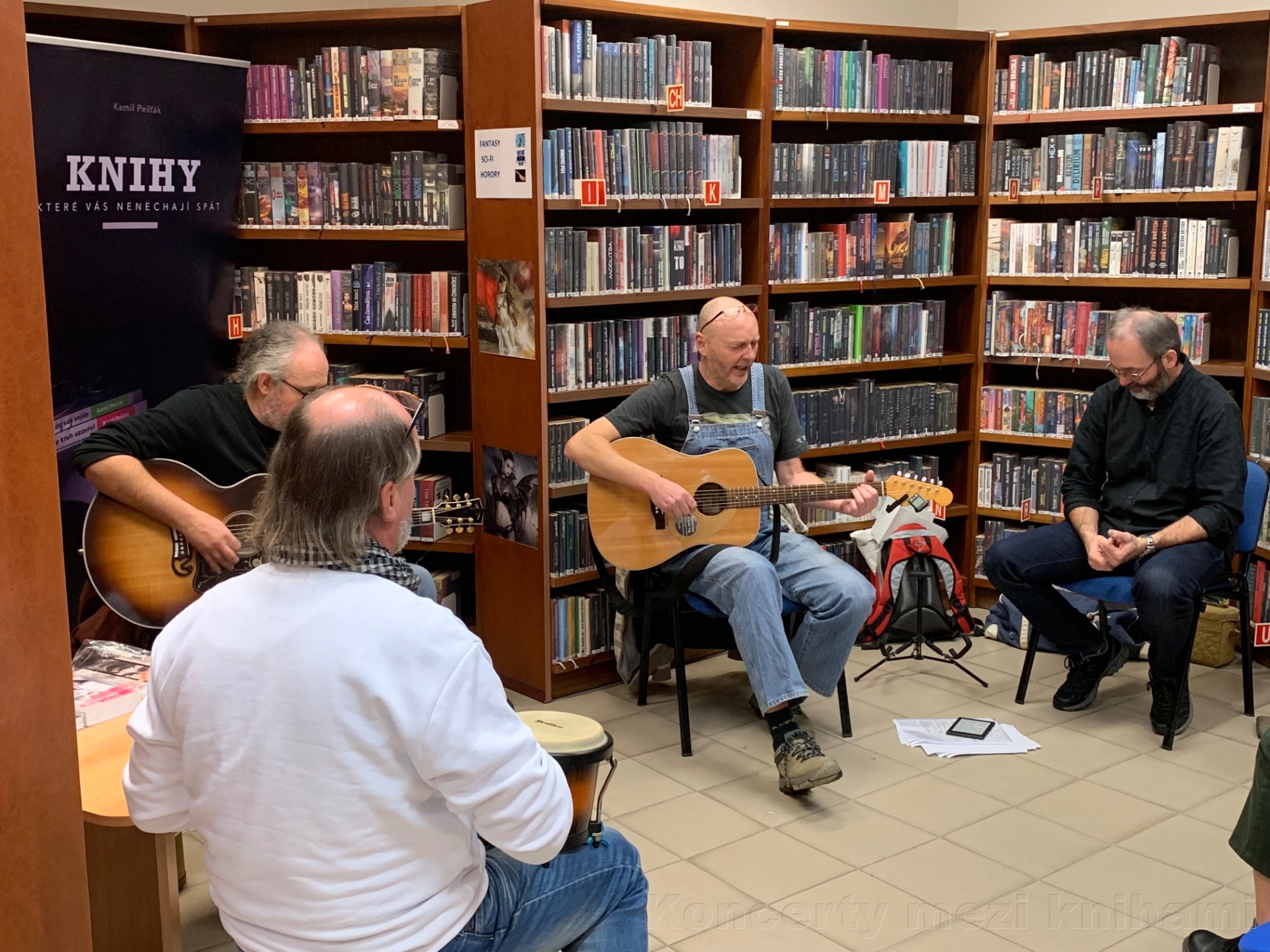 Odkaz na fotky z koncertu Kamila Pešťáka